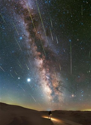 Cozy Night Under The Stars & On The Grill: Your Perseid Meteor Shower Guide +...